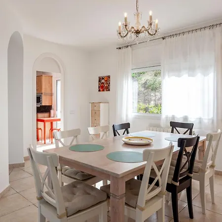 Blanca Villa Calonge (Catalonia)